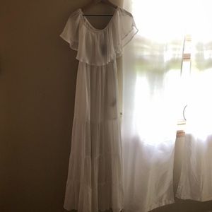 Forever 21 off the shoulder dress white size M